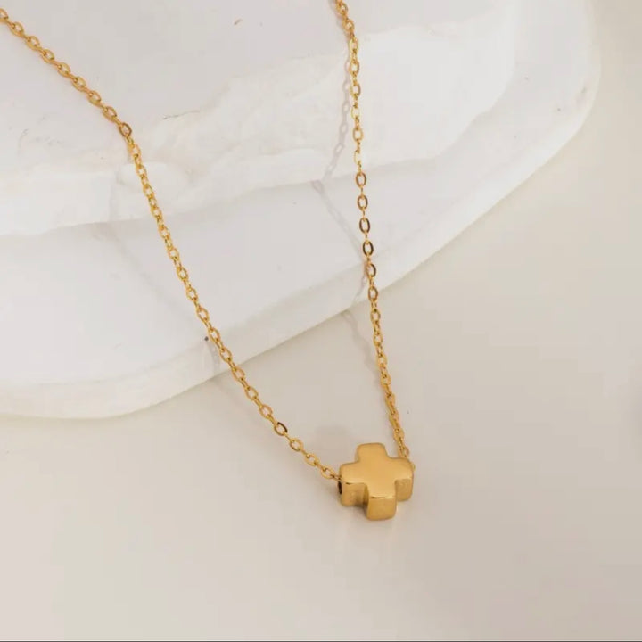LUXE Riley Necklace in 18K Gold Plated