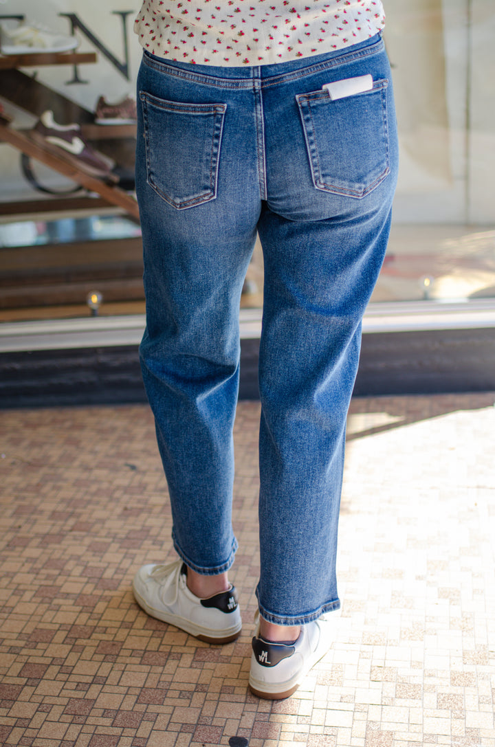 Risen Rise Crop Straight Leg Jeans in Dark Wash