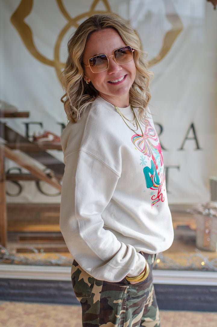 Merry Christmas Graphic Sweatshirt in Sand