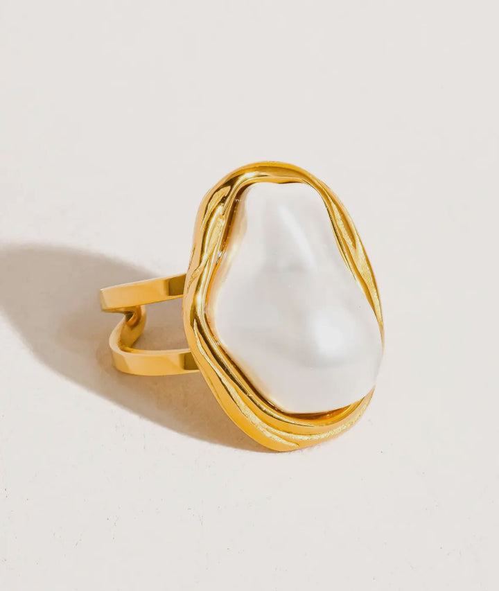 LUXE Pearly 18K Gold Plated Classic Pearl Round Ring