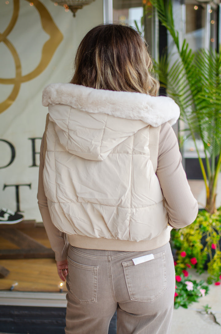 Mountain Dreamer Vest with Fur Lined Vest with Cream