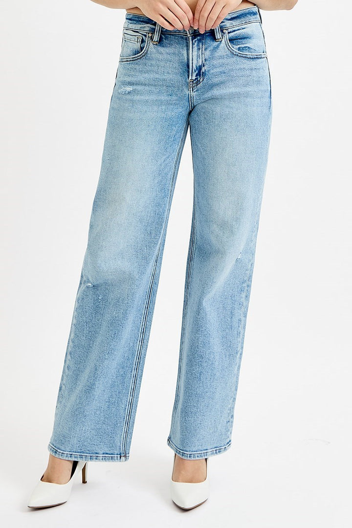 Risen Low Rise Wide Leg Jeans in Medium Wash