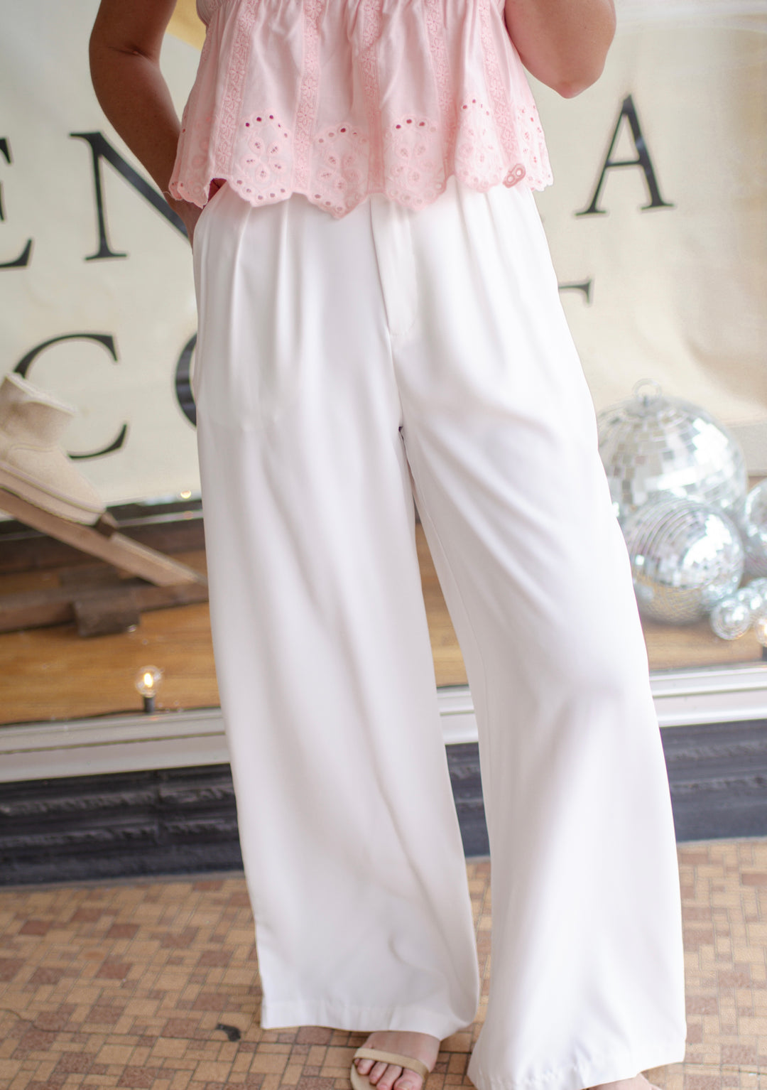 Chic Style Wide Leg Pull On Pant in White