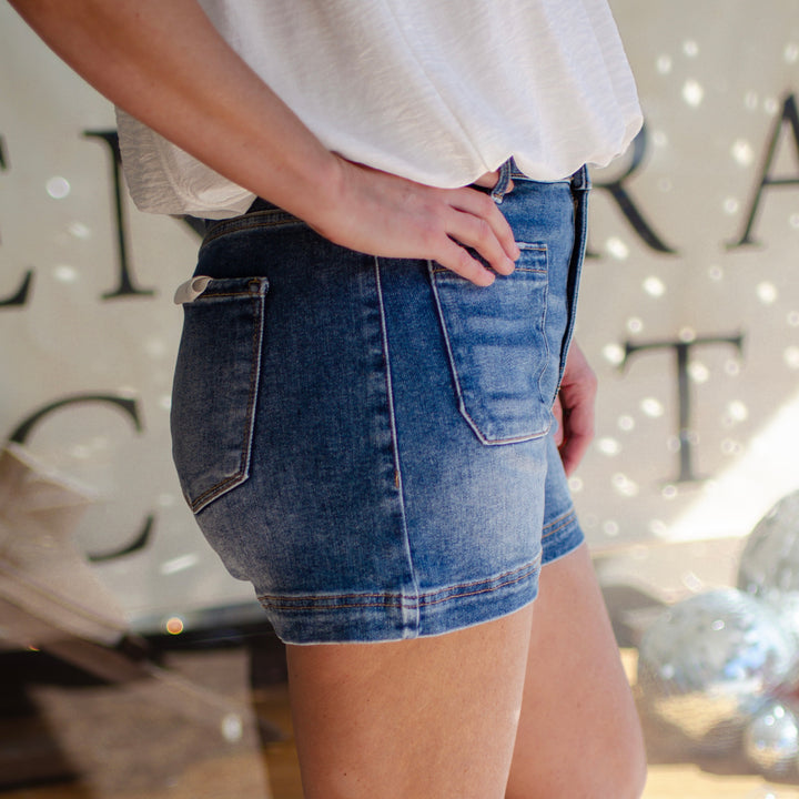 Risen Pocket front short in Dark Wash Denim