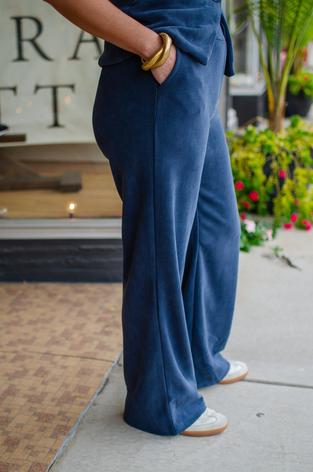 Lux Life Trouser Pant in Navy