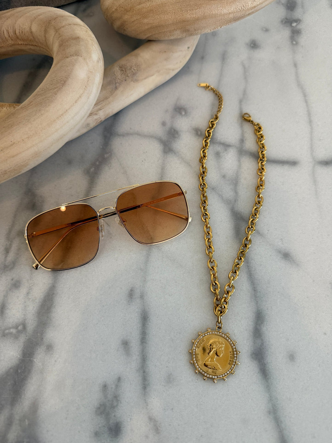 CHANSUTTPEARLS Small Coin Necklace