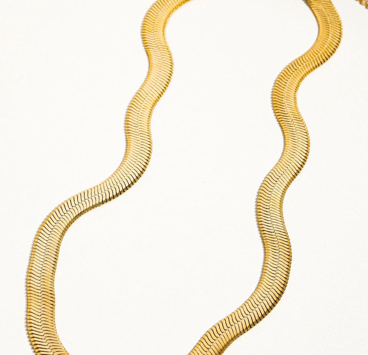 Luxe 18K Gold Plated Non-Tarnish Flat Snake Necklace