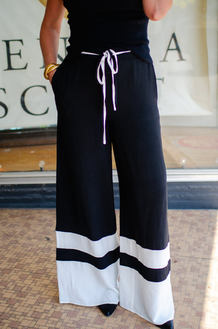 Night & Day Contrast Stripe Pull on Pants in Black & White