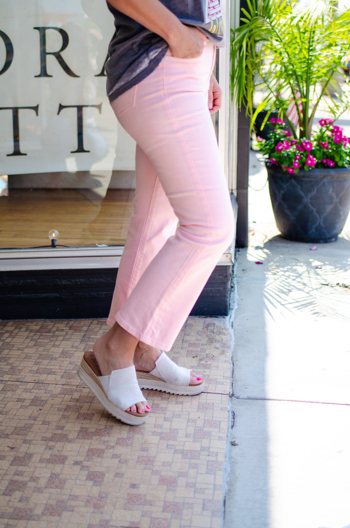 Risen High Rise Straight Crop Leg Pant in Soft Pink