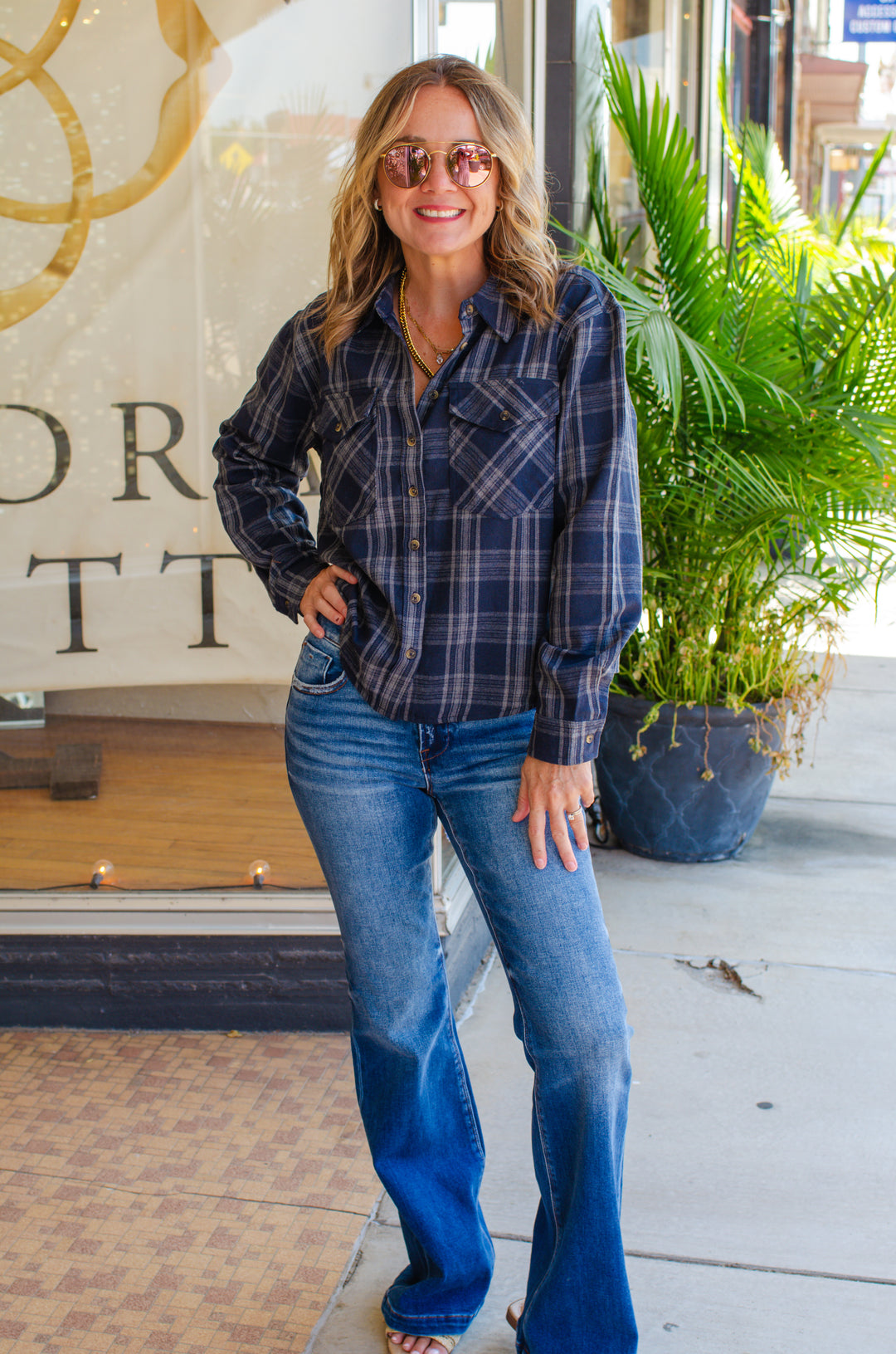 Bonfire Plaid Button Down Flannel in Navy/Grey Mix