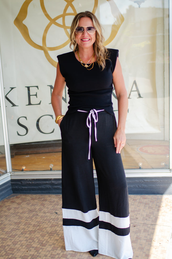 Night & Day Contrast Stripe Pull on Pants in Black & White