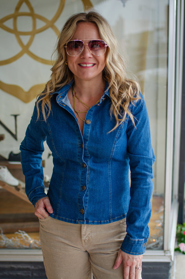 Perfect Denim Fitted Button Down Collared Top in Dark Denim