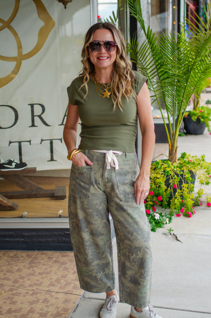 Chic Basics Top in Olive