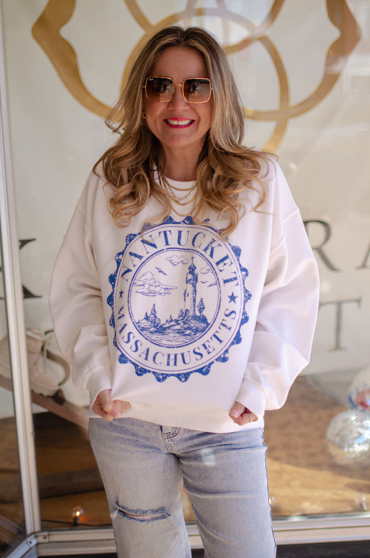 Nantucket Graphic Oversized Sweatshirt in White