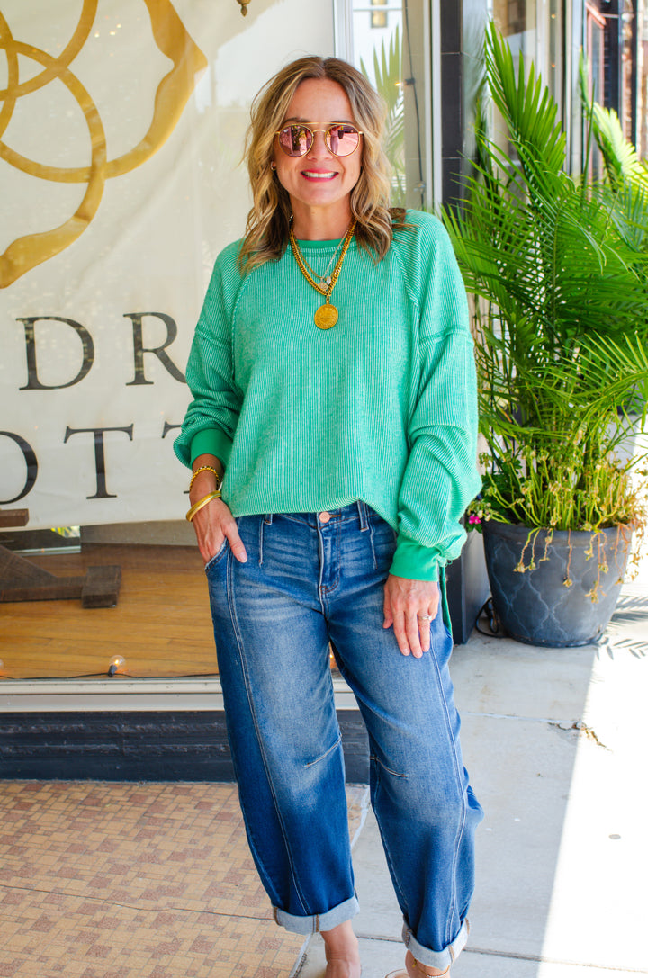 Casual Comfy Lightweight Knit Oversized Top in Kelly Green