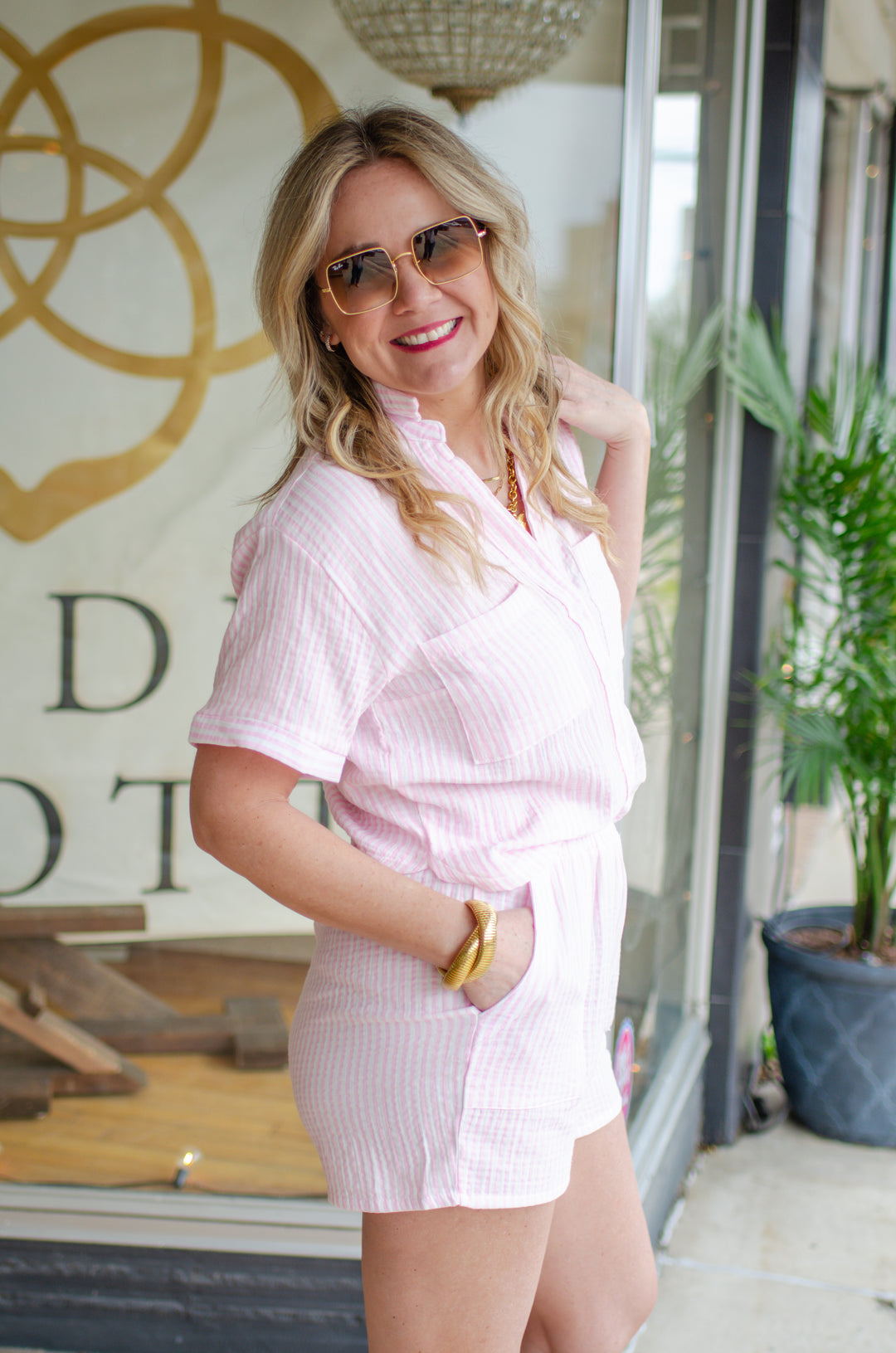 Beach Stroll White & Light Pink Stripe Gauze Pull On Shorts