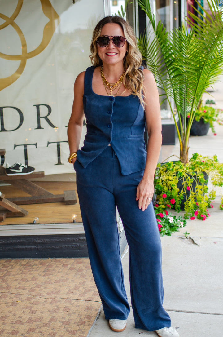 Lux Life Trouser Pant in Navy