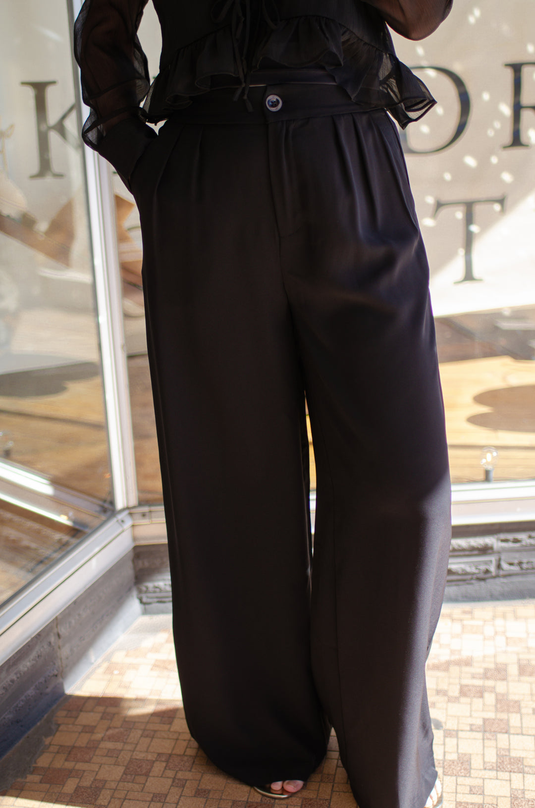 Chic Style Wide Leg Pull On Pants in Black