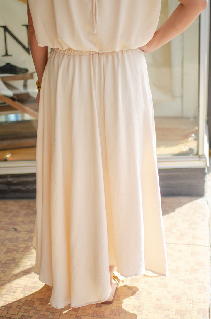 Stunning Moment Swing Skirt in Cream