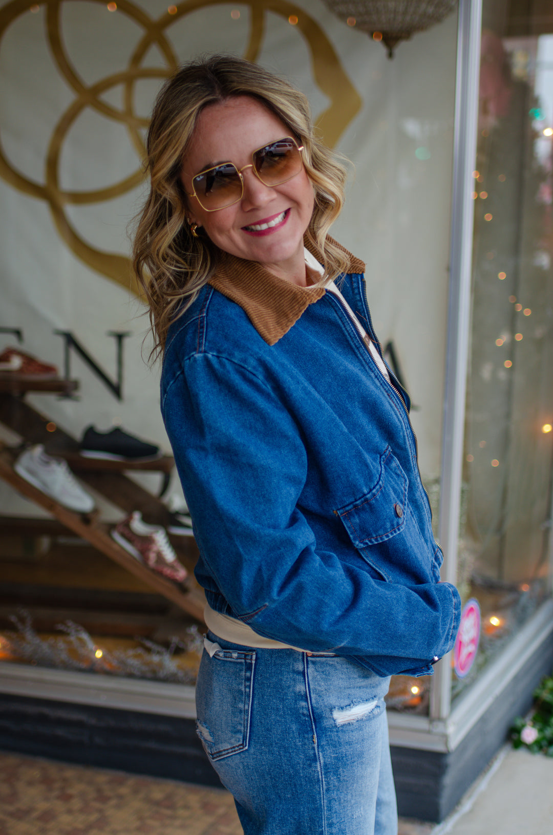 On Trends Denim Barn Style Jacket with a Corduroy Collar