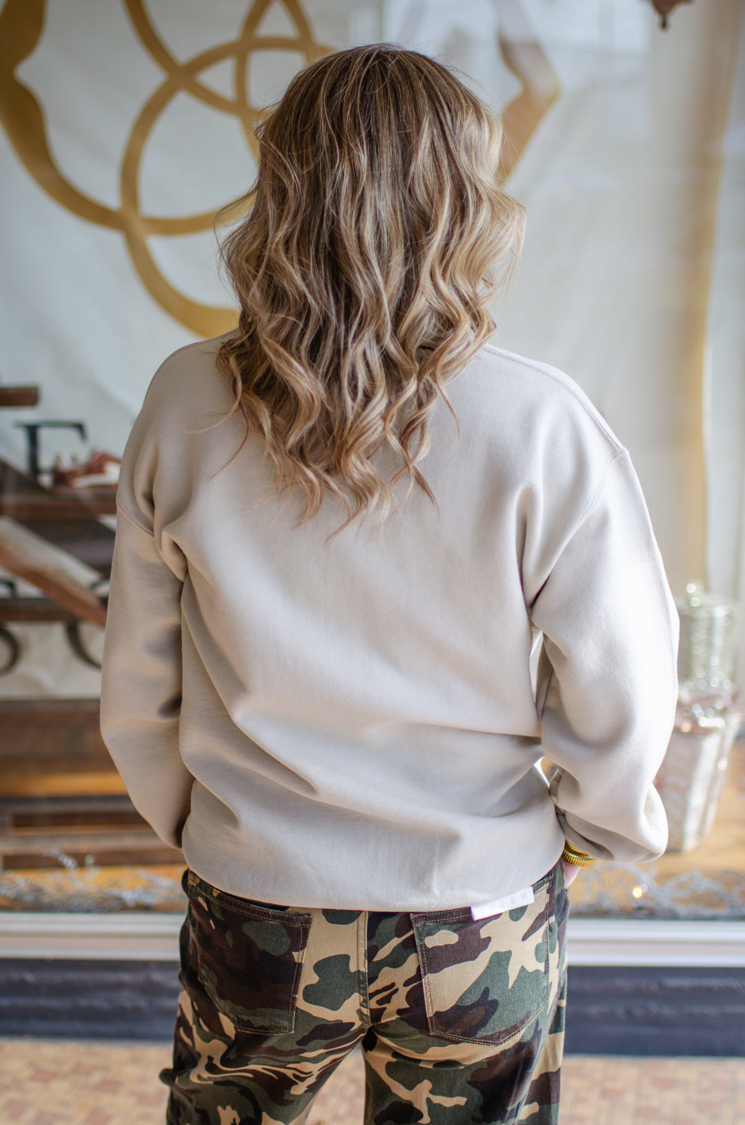 Merry Christmas Graphic Sweatshirt in Sand