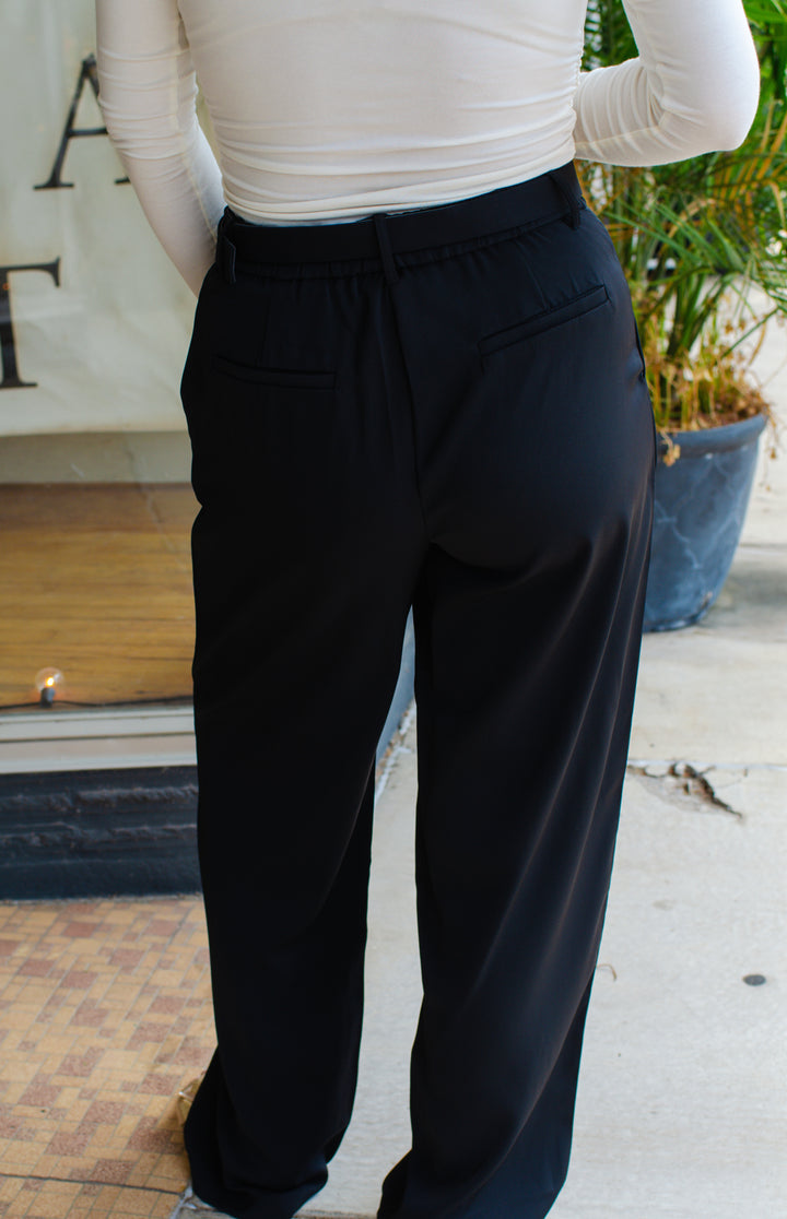Sophisticated Beauty Belted Wide Leg Trouser Pant in Black