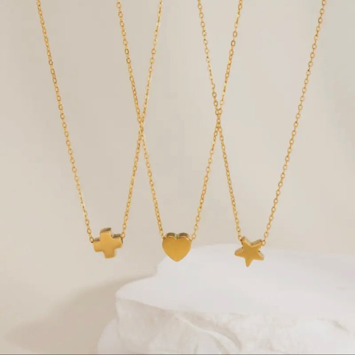 LUXE Zoie Star Necklace in 18K Gold plated