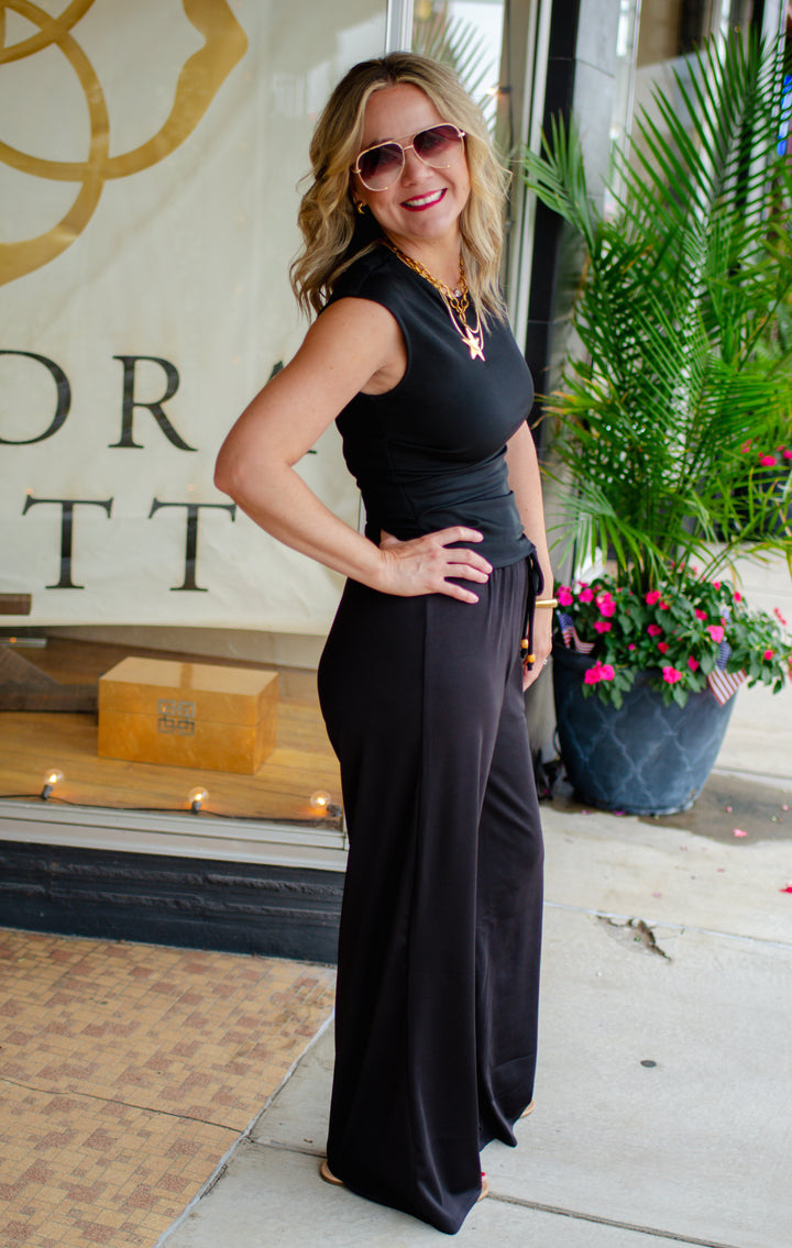 Jet Set Ribbed Stretch Waistline Wide Leg Pant in Black