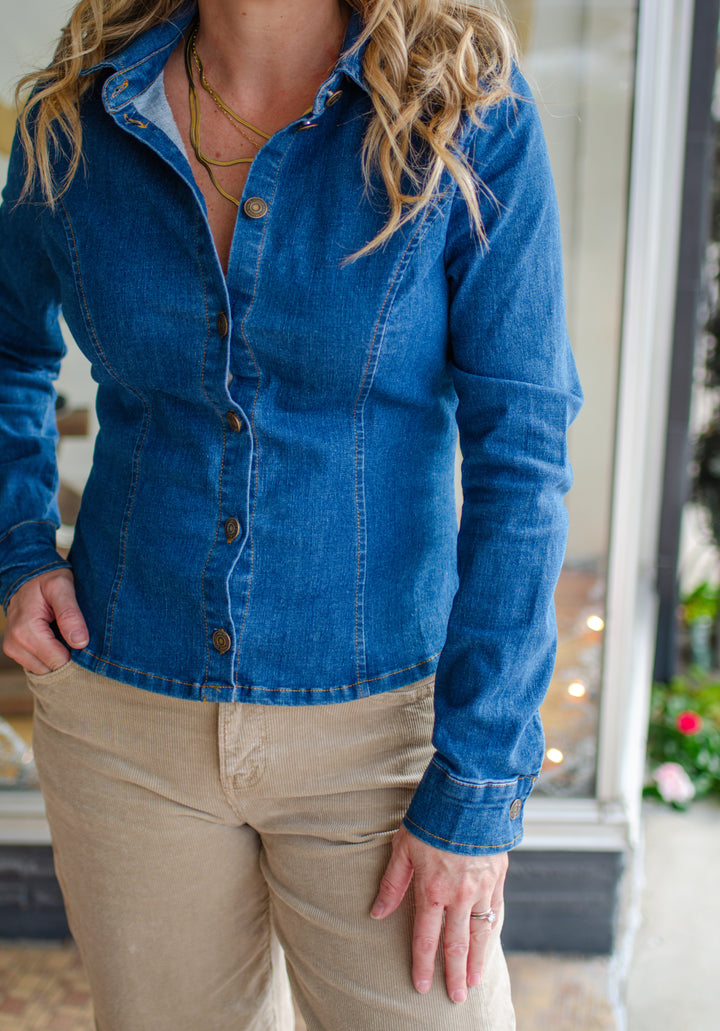 Perfect Denim Fitted Button Down Collared Top in Dark Denim