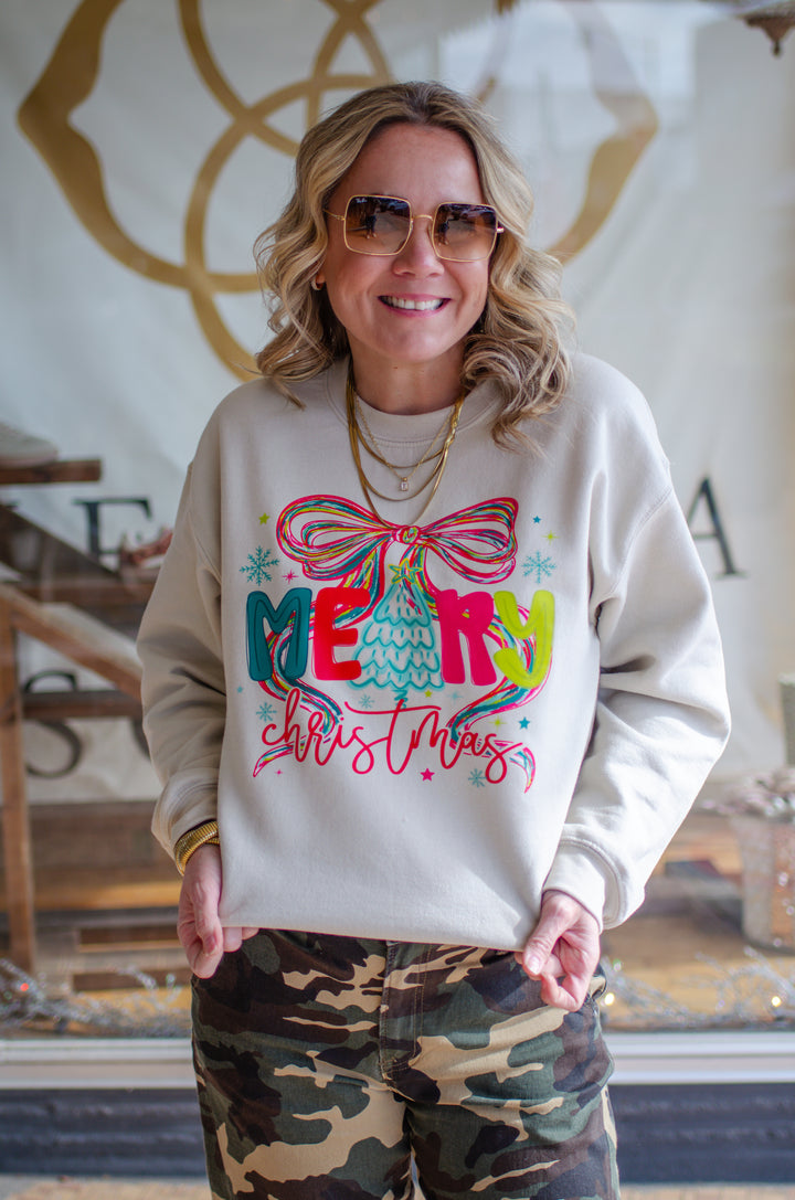 Merry Christmas Graphic Sweatshirt in Sand