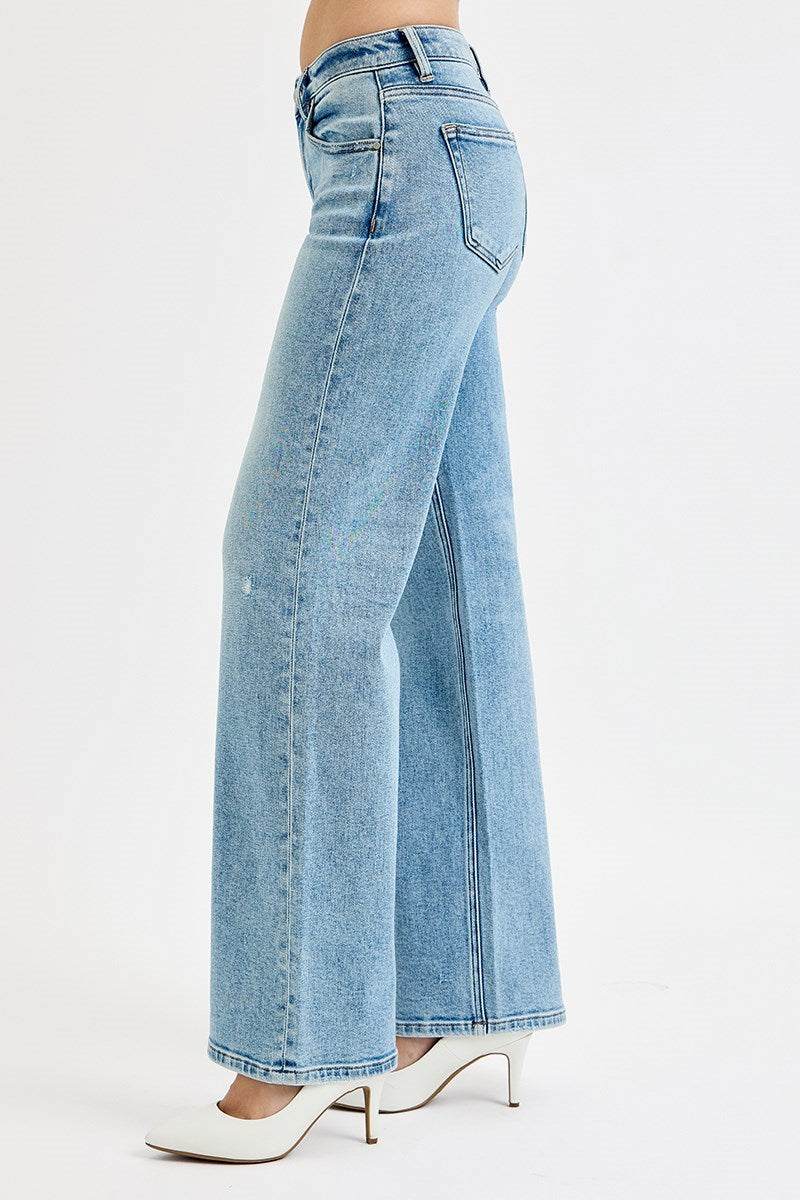 Risen Low Rise Wide Leg Jeans in Medium Wash