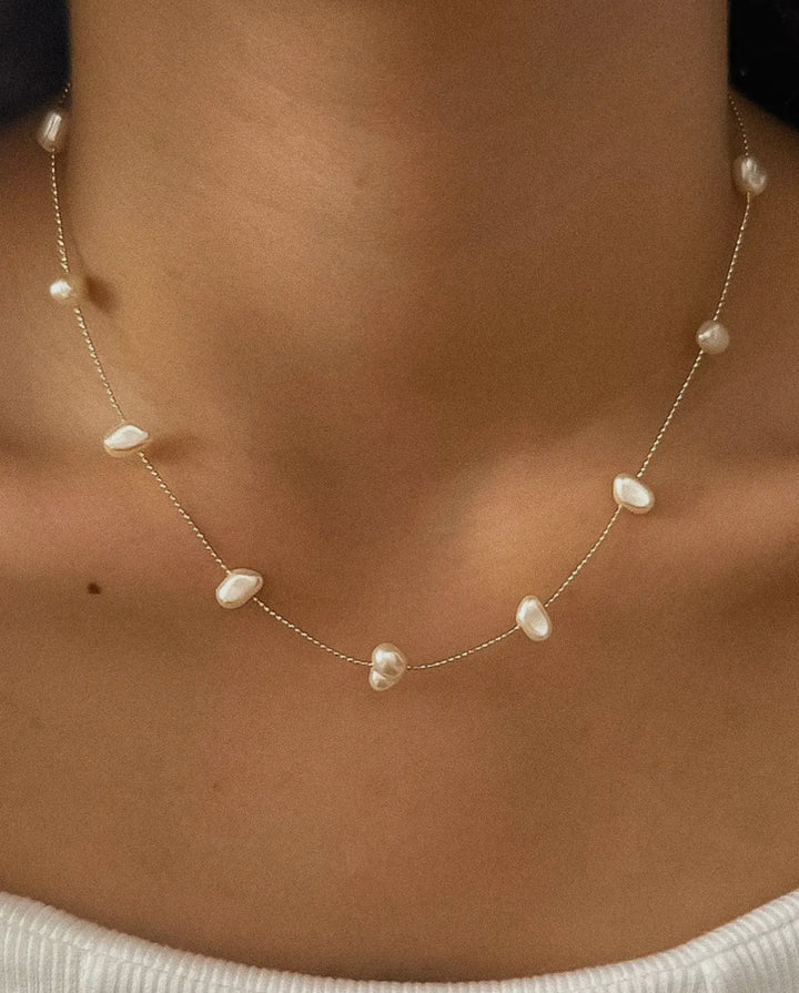 Luxe Lila Chain & Pearl Necklace 18K Gold