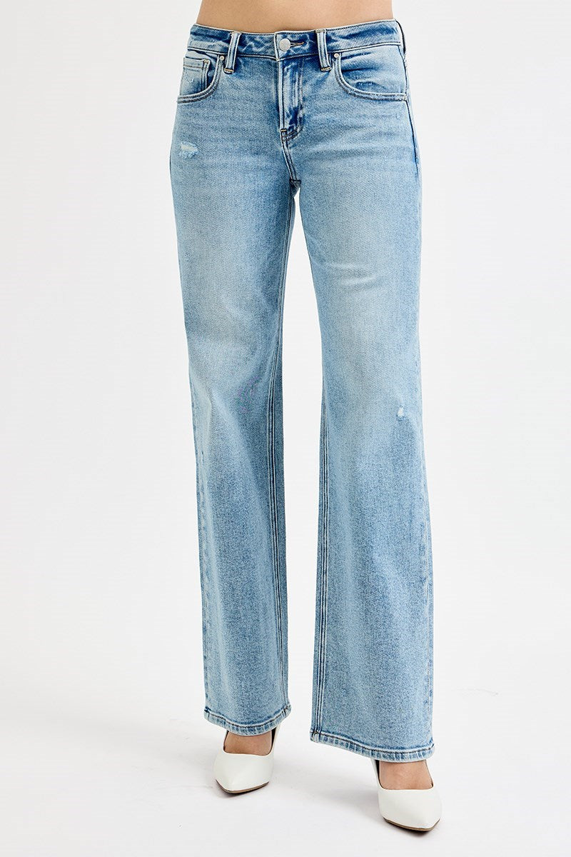Risen Low Rise Wide Leg Jeans in Medium Wash