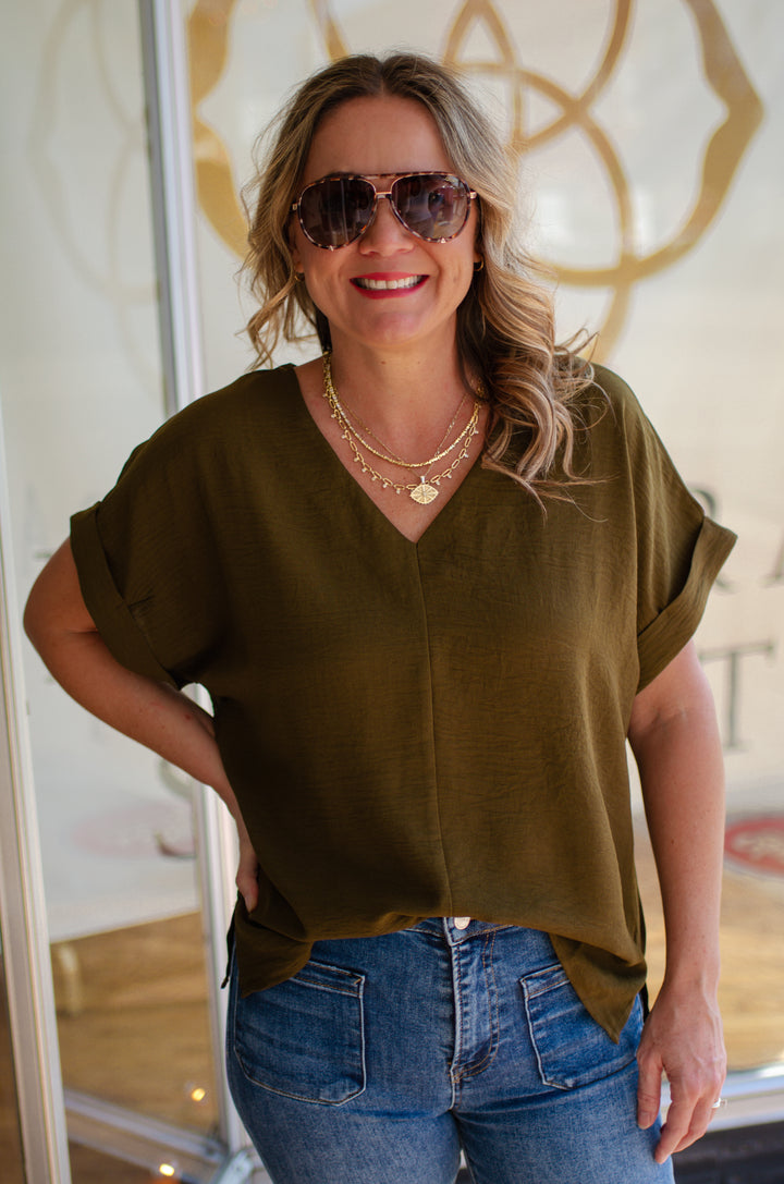 Classic Fall V-neck Short Cuffed Sleeve Top in Olive