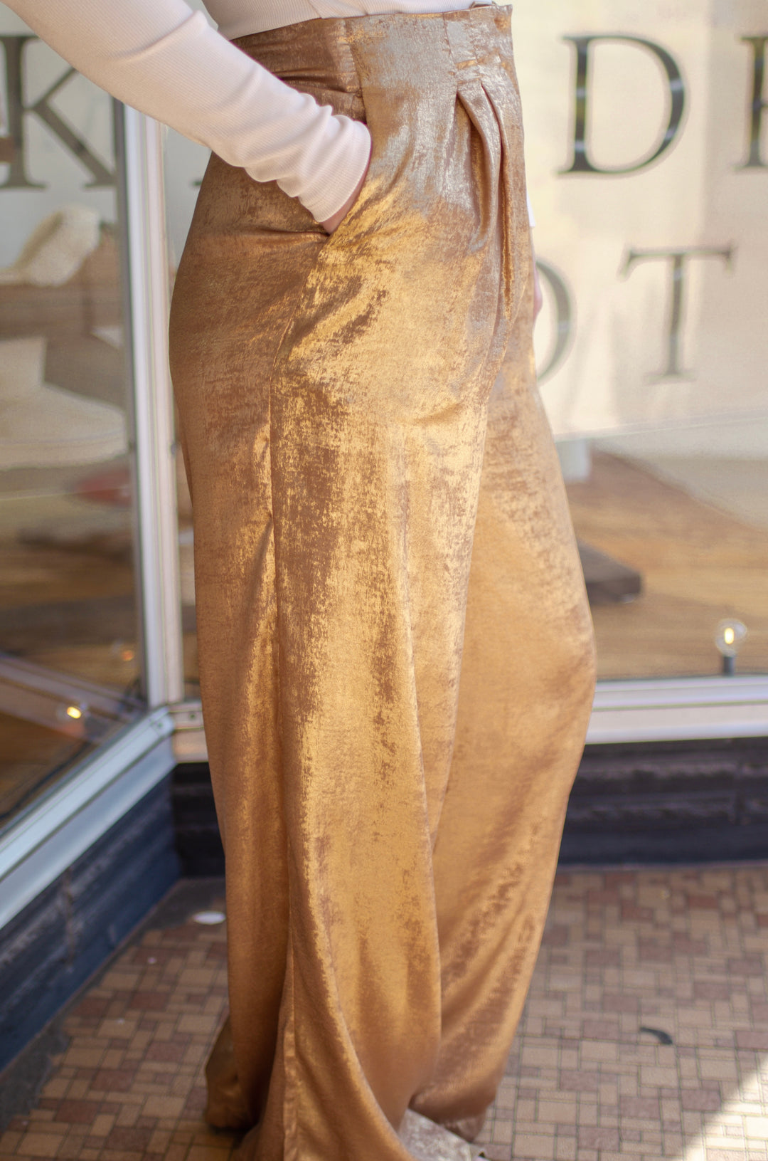 Metallic Moments Wide Leg Front Pleated Pants in Gold Metallic