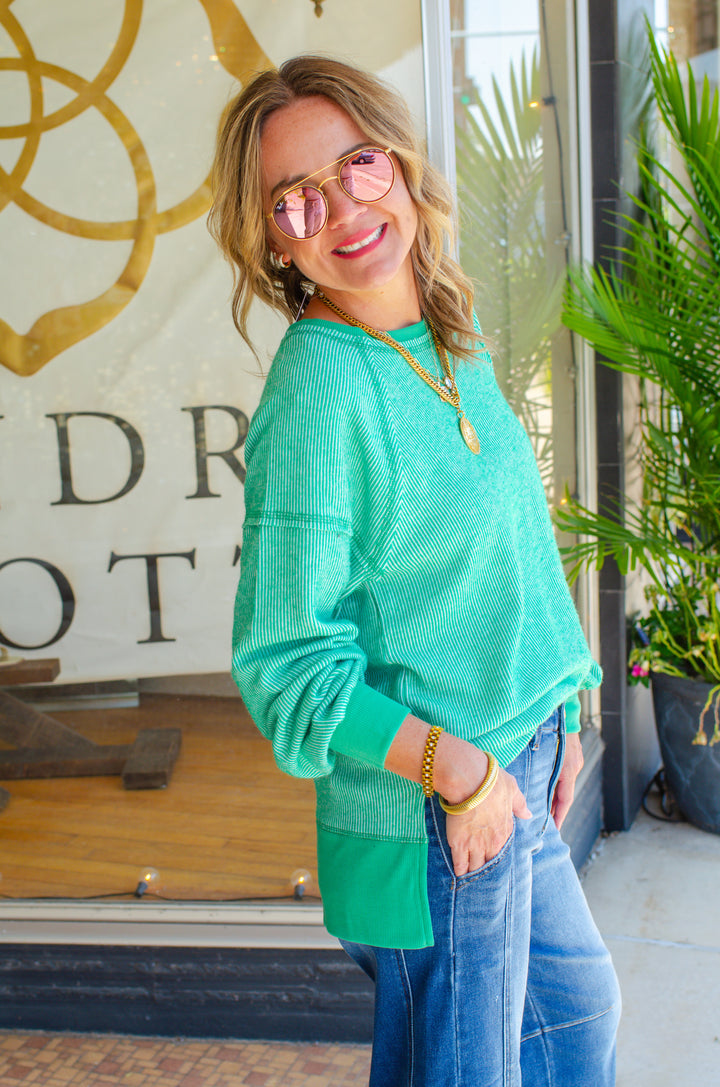 Casual Comfy Lightweight Knit Oversized Top in Kelly Green