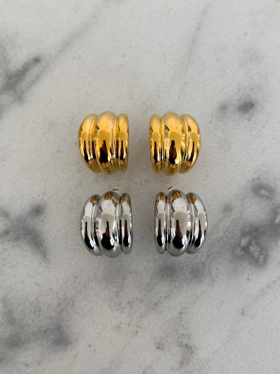 CHANSUTTPEARLS Bella Hoops