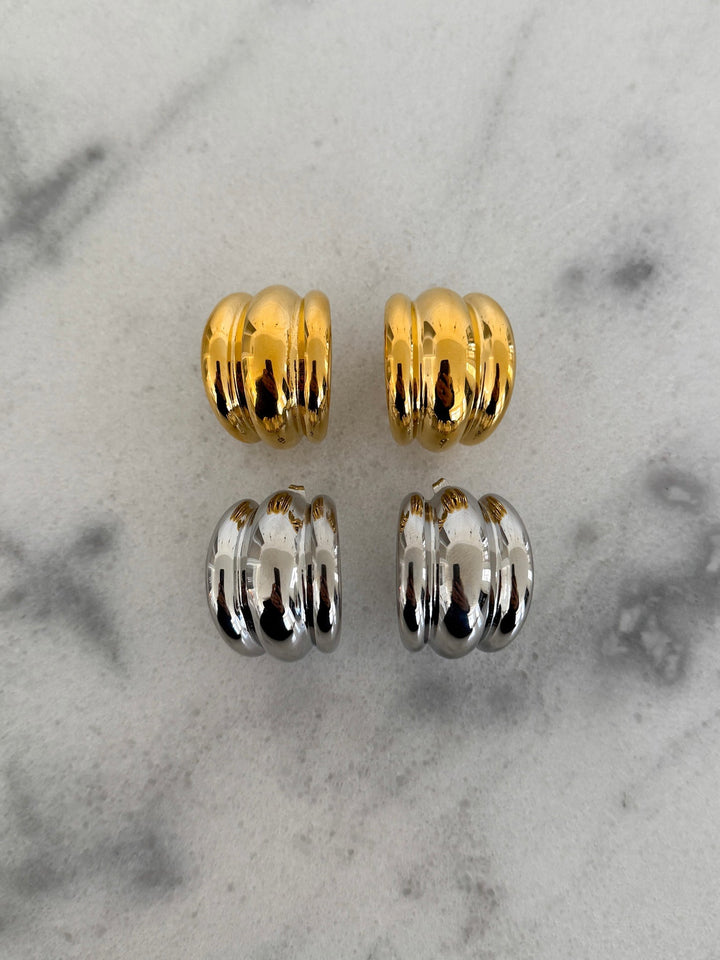 CHANSUTTPEARLS Bella Hoops