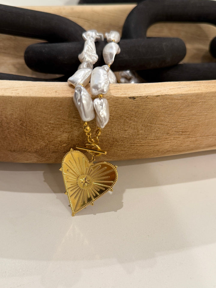 CHANSUTTPEARLS Blaze Necklace