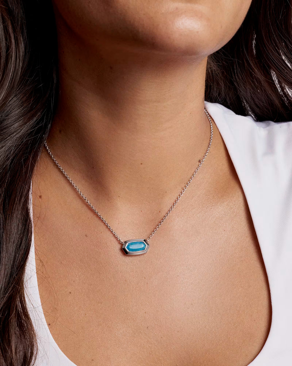 Oval Elisa Silver Pendant Necklace In Light Blue Illusion Kendra