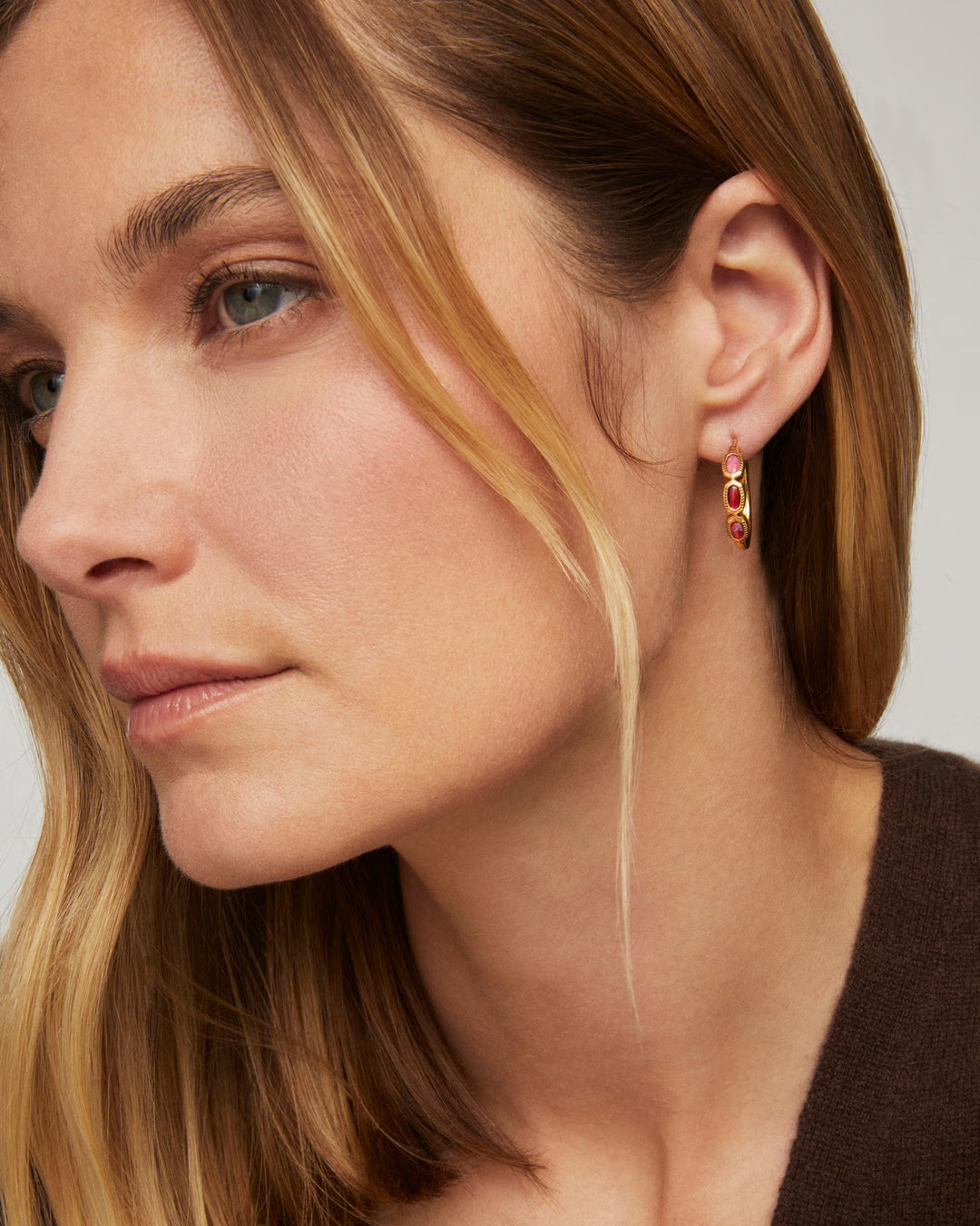 Elisa Mini Elisa Hoop Ear Vintage Gold on Pink Mix