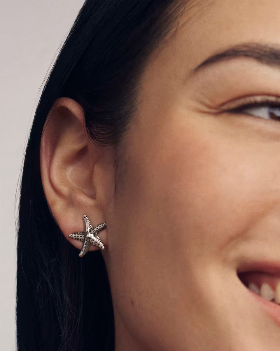 Kendra Scott Starfish Metal Stud in Vintage Silver
