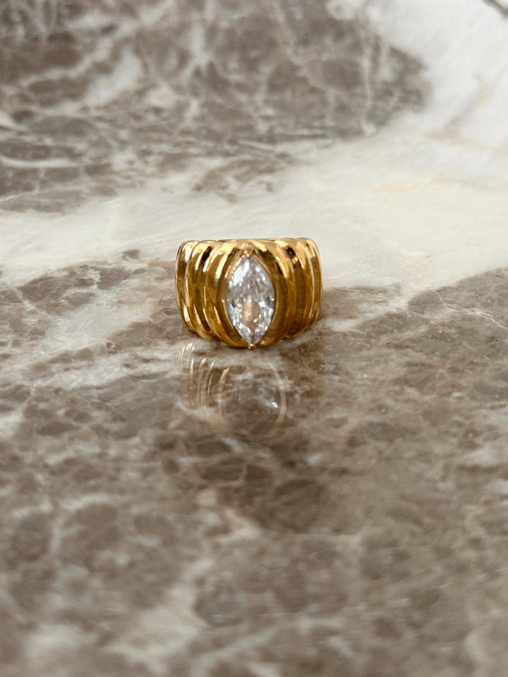 Chansuttpearls Anna Ring size 7