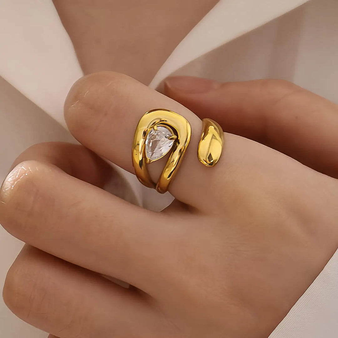 Luxe 18K Non-Tarnish Wrap CZ Ring sz7